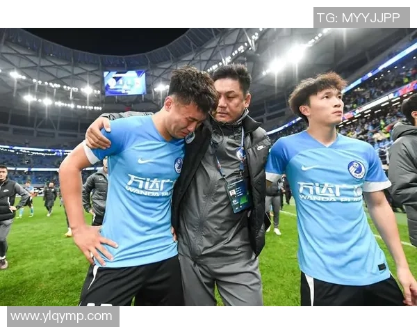 深圳佳兆业与大连队的较量展现足球魅力与激情的巅峰对决